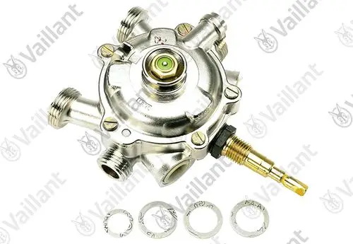 Vaillant Wasserschalter mit mehreren Anschlussöffnungen und einer goldenen Auslassung. Das Produkt ist aus Metall gefertigt und enthält zusätzliche Dichtungsringe.